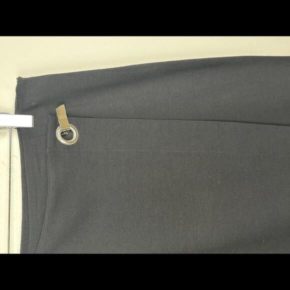 A Line Black‎ Wrap Skirt with Silver Clasp Hardware Above the Knee SIZE 10 - Picture 3 of 6
